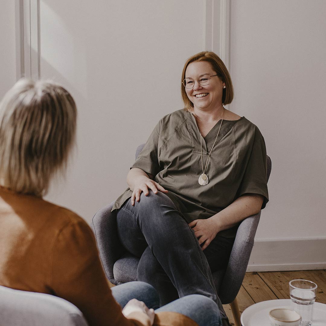 Agiles Coaching für Einzelpersonen Melanie Stenger mit Kundin im Gespräch